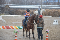 Два десятка юных всадников приняли участие в первенстве области по адаптивному конному спорту