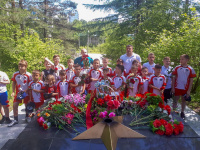 Хоккеисты Тынды почтили память воинов, павших в Великой Отечественной войне