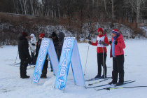 Государственные служащие, студенты и школьники приняли участие в тестировании норм комплекса ГТО по бегу на лыжах