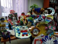 43 игрушки для новогодней ели стадиона «Амурсельмаш» смастерили юные белогорцы