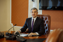 Губернатор Приамурья Василий Орлов поздравляет с днём физкультурника 