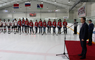За путевки в Сочи будут сражаться юные хоккеисты старшей группы на турнире «Золотая шайба»
