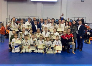 Девять медалей завоевали амурчане на турнире по киокушин в Москве