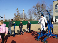 В селе Серышевского района впервые создают многофункциональную спортивную площадку. Преобразования проходят в рамках федеральной программы «Комплексное развитие сельских территорий»