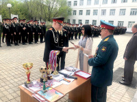 Торжественная линейка, посвященная вручению знаков отличия ГТО, прошла в Амурском кадетском корпусе