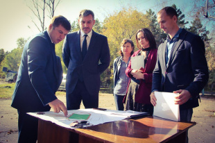 В Ивановке стартовал капитальный ремонт стадиона