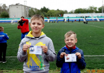 На спортивных мероприятиях в Белогорске вручают знаки отличия ГТО