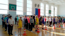 В Шимановске нормативы ГТО выполнили родители школьников