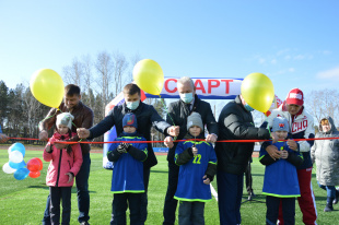 В Ивановке после капитального ремонта открыли стадион