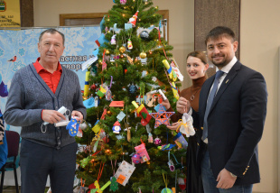 Персональными «Дедами Морозами» для трех юных амурчан станут сотрудники минспорта области